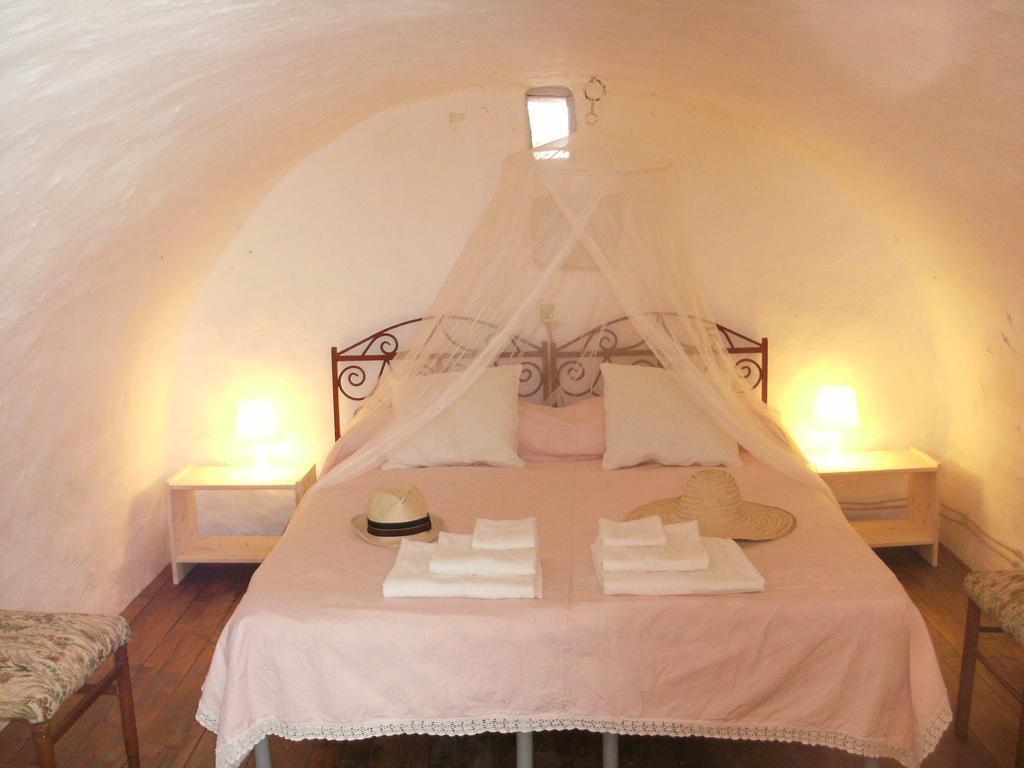 Trulli E Masseria Ianella